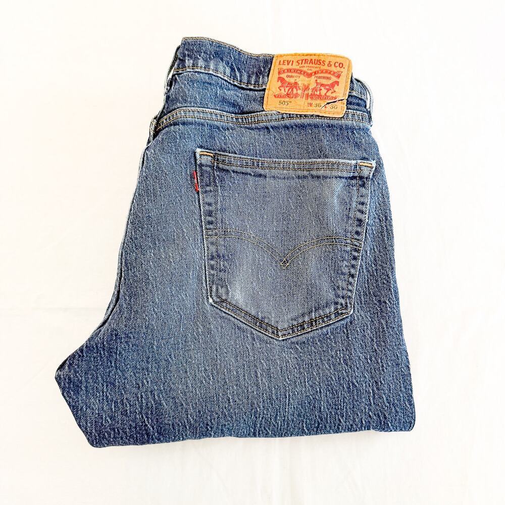 Levi's 505 Vintage Men's Acid Wash Denim Jeans Zip Fly Dark Wash Size 36 x 30